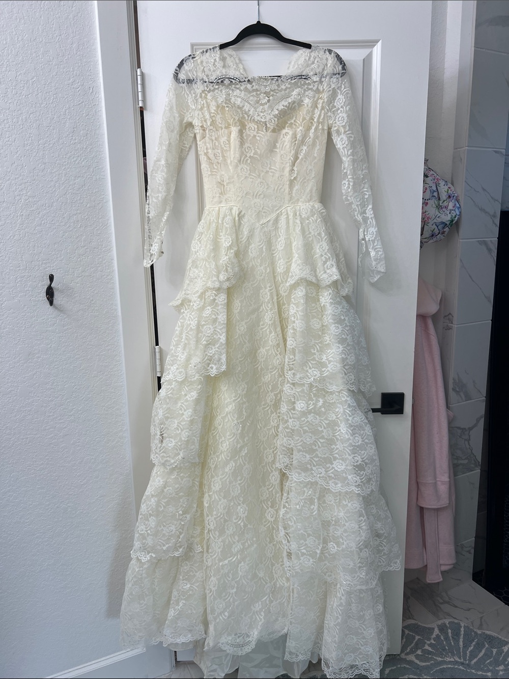 Stunning 1950s Vintage Wedding Gown
